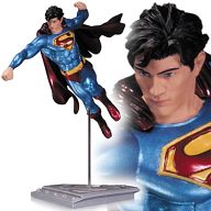 Superman: The Man of Steel - Superman Statue by Sean Davis