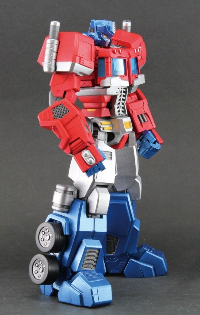 Hero of Steel "Transformers" Convoy