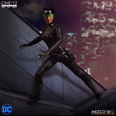One:12 Collective - DC Comics: Catwoman 1/12 Action Figure