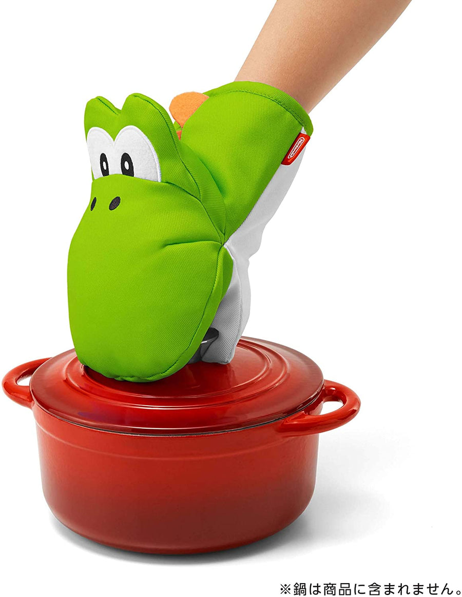 Super Mario - Home and Party - Yoshi Oven Mitt and Pot-Holder Set (Nintendo Store)