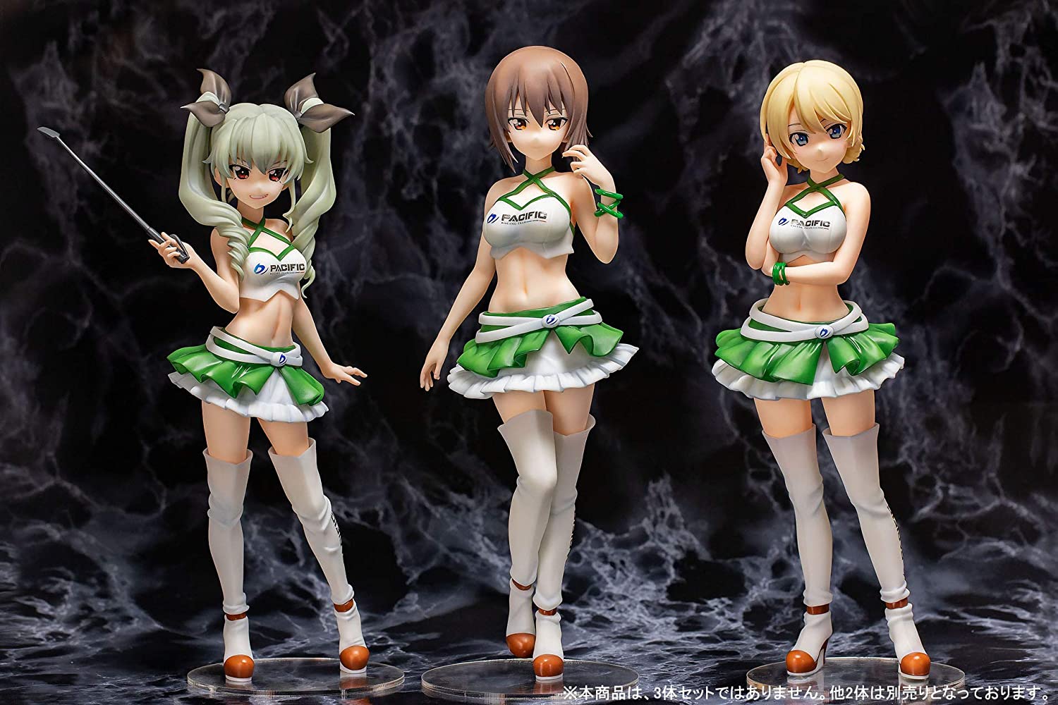 ガールズ＆パンツァー 劇場版×PACIFIC RACING 5点セット ガールズ＆パンツァー 劇場版×PACIFIC RACING 5点セット - メルカリ