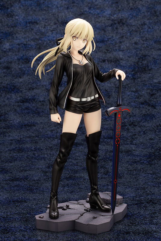 ゲームキャラクター Saber/Altria Pendragon (Alter) Saber/Altria Pendragon (Alter) Casual Outfit Ver. 1/7 Figure