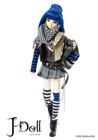 J-DOLL/ Andrassy ave. Doll