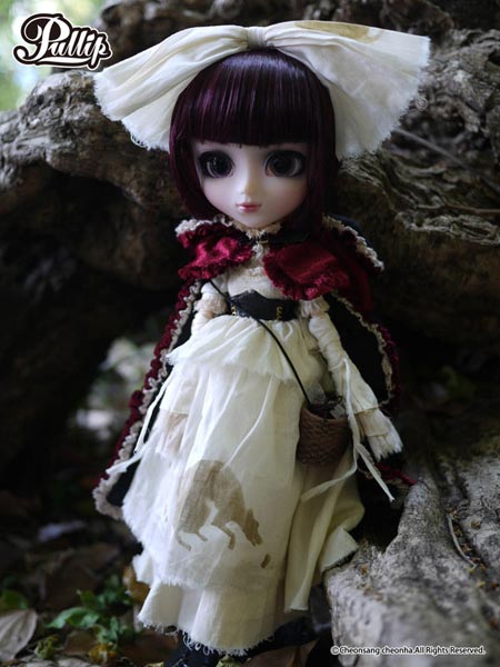 Pullip / Bloody Red Hood Regular Size Complete Doll