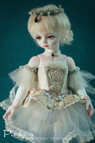 42cm Pavlova Complete Doll