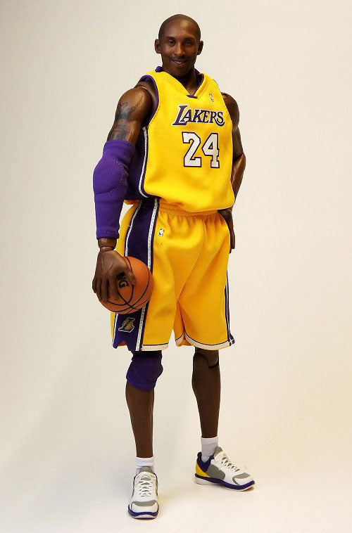 【フィギュア】Kobe BryantコービーブライアントNBA 1/6 Real Masterpiece Collectible Figure - NBA Collection: Kobe