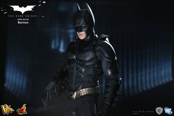 Movie Masterpiece DX - The Dark Knight Batman 1/6 Scale Figure: Batman