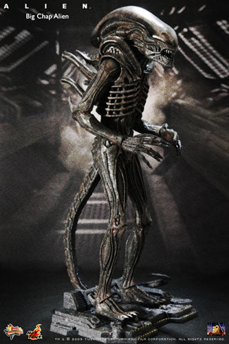 Movie Masterpiece 1/6 Scale Figure: Alien Big Chap Alien