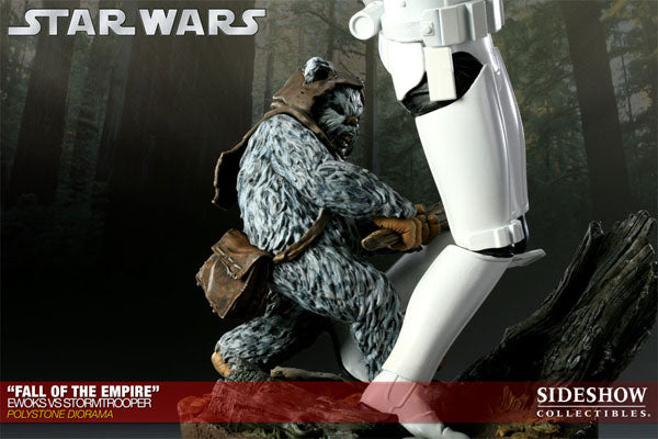 Star Wars VS. Diorama Series - Ewoks VS Stormtrooper (Fall Of The Empire)