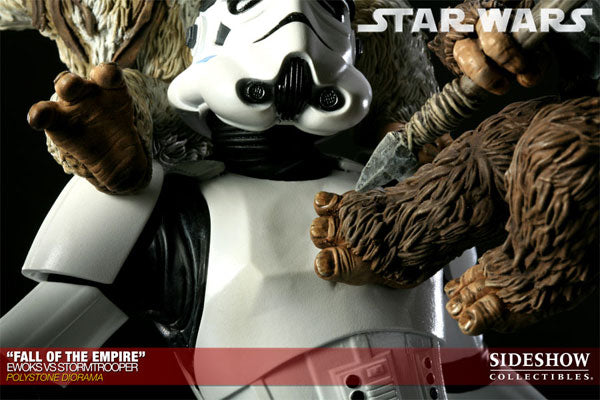 Star Wars VS. Diorama Series - Ewoks VS Stormtrooper (Fall Of The Empire)