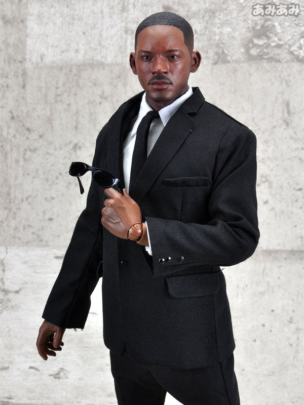 1/6 Real Masterpiece Collectible Figure - Men in Black 3: Will Smith as Agent J