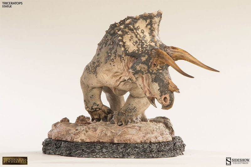 Dinosauria Statue - Triceratops