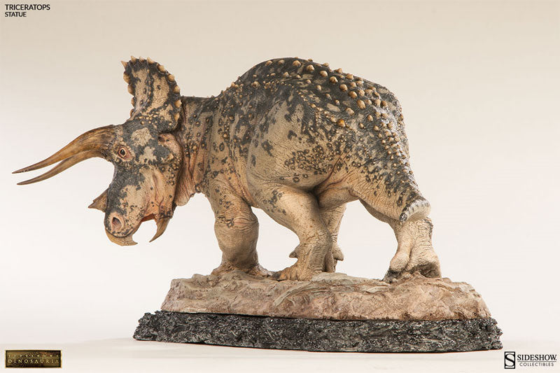 Dinosauria Statue - Triceratops