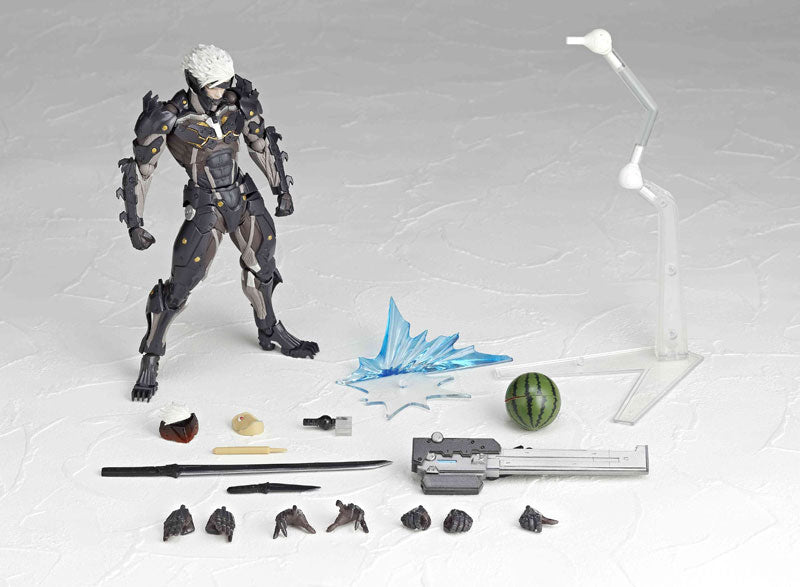 Revoltech Yamaguchi No.140 METAL GEAR RISING REVENGEANCE - Raiden