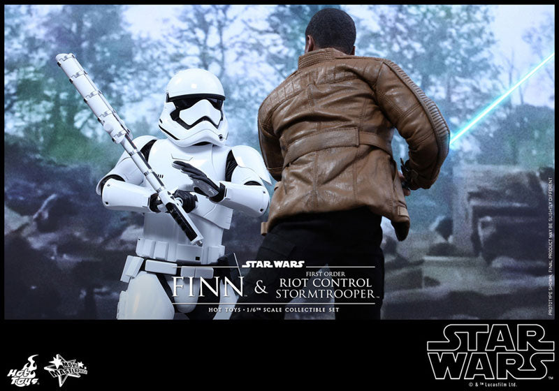 Movie Masterpiece - Finn & First Order Stormtrooper (Riot Control Ver.)　