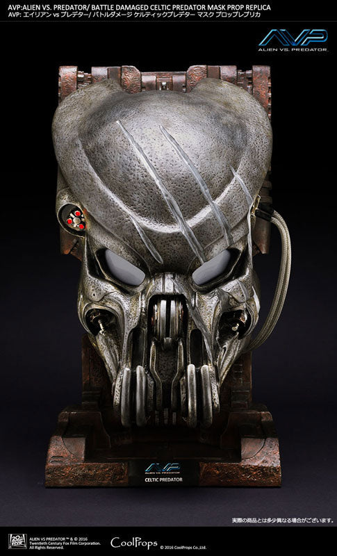 AVP Alien vs Predator Battle Damaged Celtic Predator Mask Prop