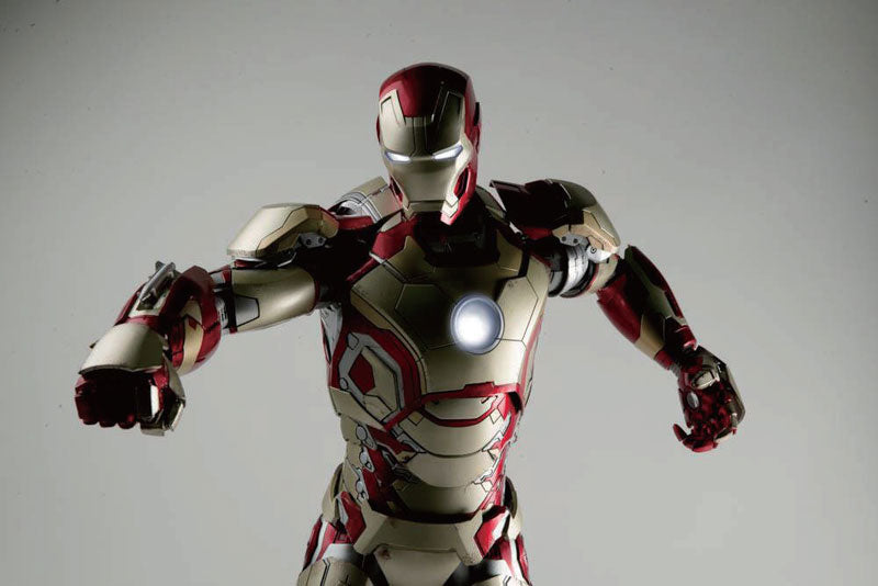 Super Alloy - Iron Man 3: Iron Man Mark42 1/4 Collectible Premium Figure　