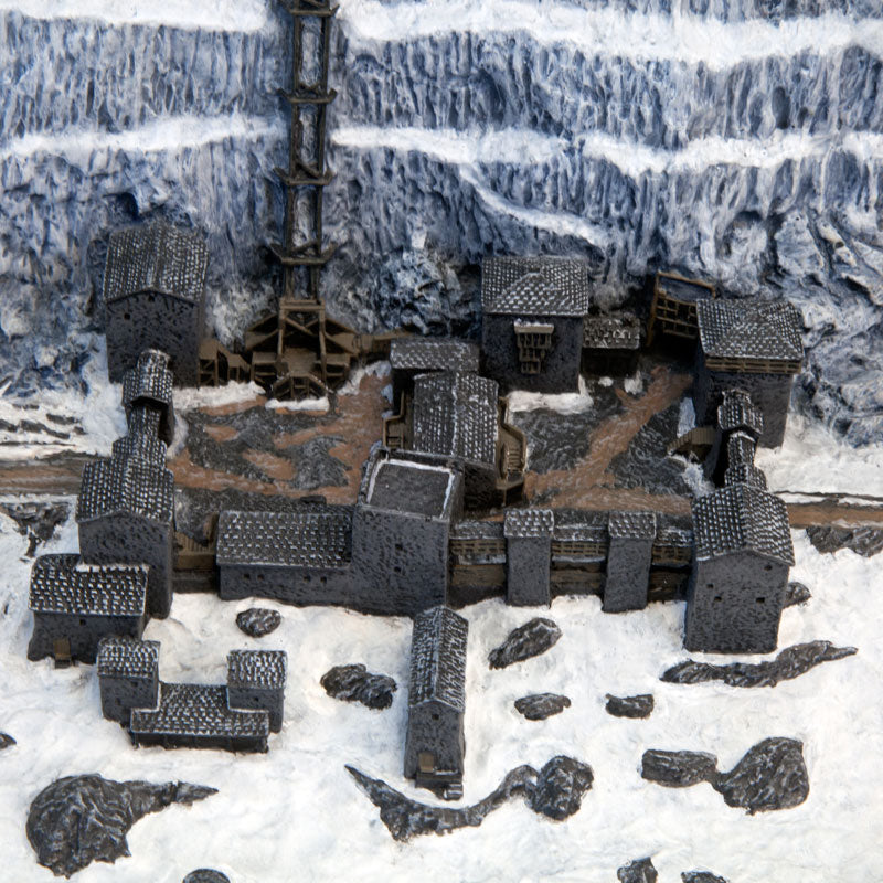 Game of Thrones - Castle Black & The Wall Desktop Sculpture