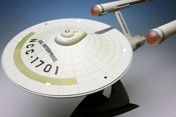 Star Trek: The Original Series - U.S.S. Enterprise NCC-1701