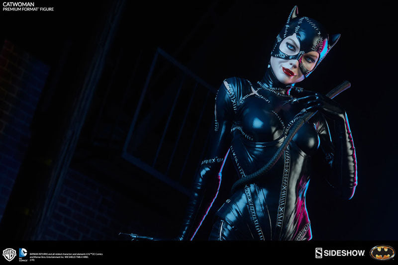 Batman Returns - Premium Format Figure: Catwoman