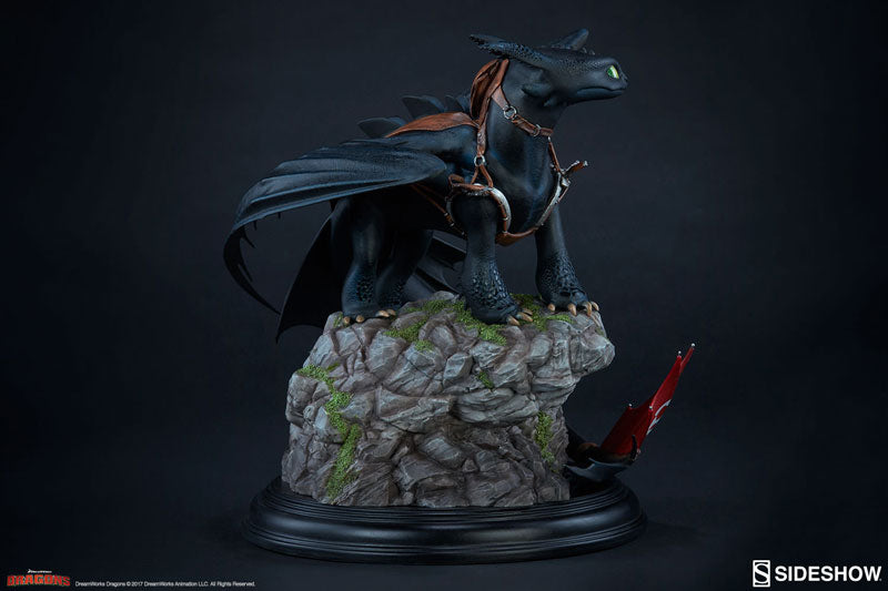 "How to Train Your Dragon 2" Statue Toothless