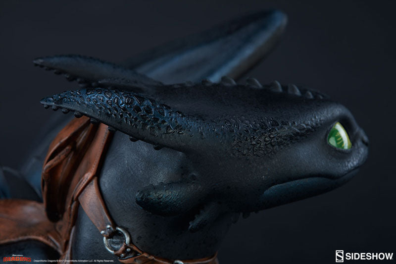 "How to Train Your Dragon 2" Statue Toothless