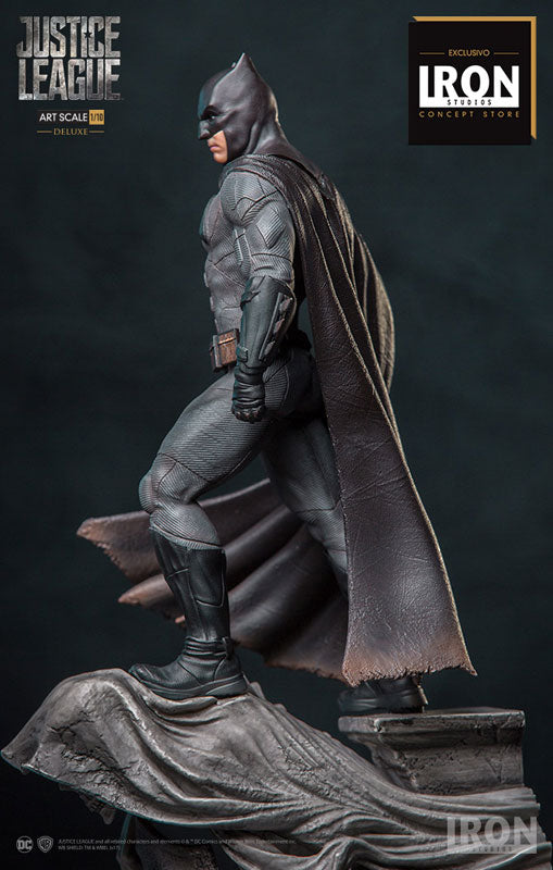 Justice League - Batman Deluxe 1/10 Art Scale Statue - Solaris Japan