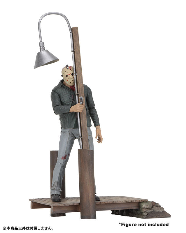 Friday the 13th - 7 Inch Action Figure Series: Camp Crystal Lake Accessory Pack