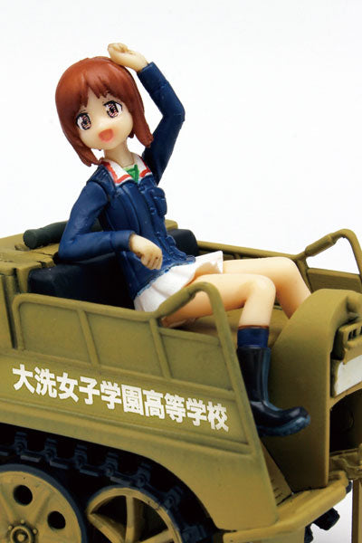 Girls und Panzer the Movie 1/35 Miho & Yukari Kettenkrad Oarai Girls High School Style Assembly Type Tracks desu!! Plastic Model