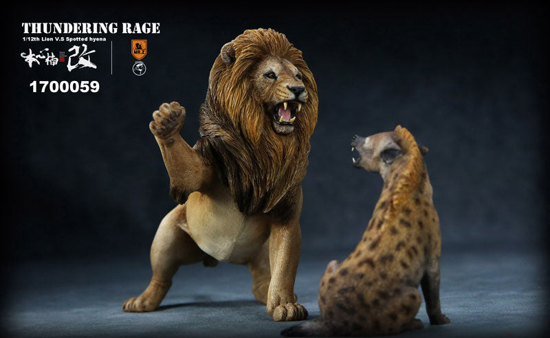 1/12 Lion VS Hyena Statue Primary Color