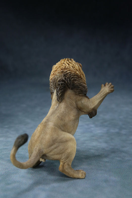 lion ページ 1/12 Lion VS Hyena Statue Primary Color - Solaris Japan