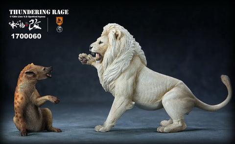 1/12 Lion VS Hyena Statue Light Color