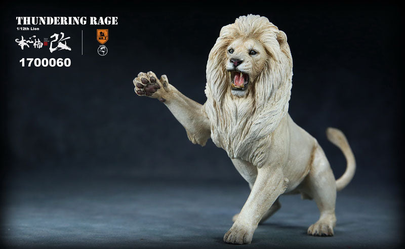 1/12 Lion VS Hyena Statue Light Color