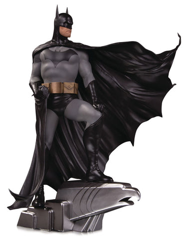 "DC Comics" DC DX Statue "Designer Series" Batman By Alex Ross