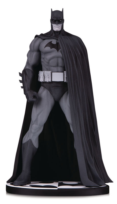 Batman(Bruce Wayne) - Black & White Statue