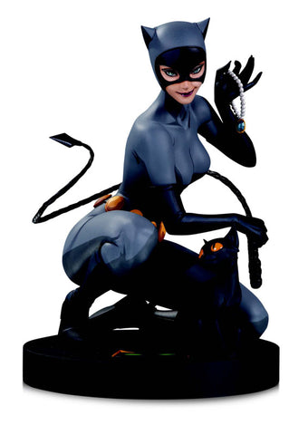 "DC Comics" DC Statue "Designer Series" Catwoman By Stanley Lau