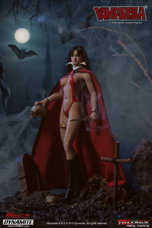 1/12 Action Figure Vampirella