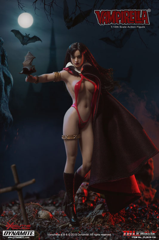 1/12 Action Figure Vampirella