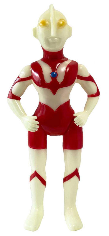 Miyazawa Mokei Limited Distribution Ultraman 450 Glow-in-the-Dark Ver.