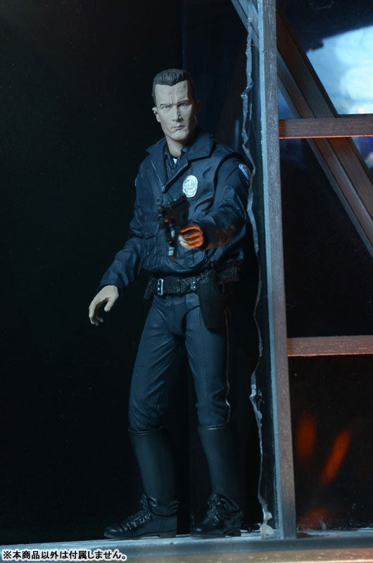 Terminator 2 / Motorcycle Cop T-1000 Ultimate 7Inch Action Figure