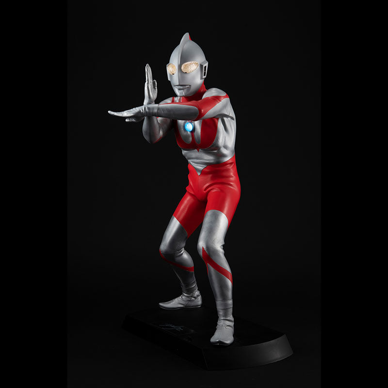 Ultraman - ULTRAMAN