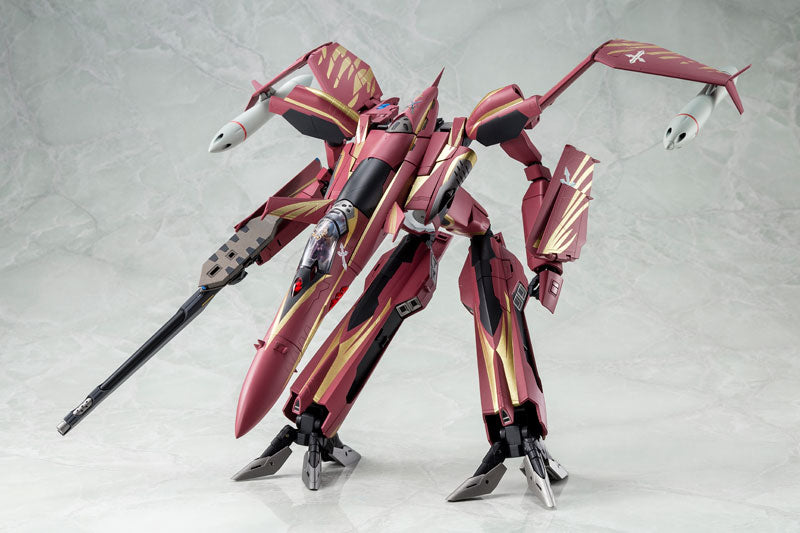 Macross Zero - SV-51 γ - 1/60 - Nora Polyansky Custom Final Battle
