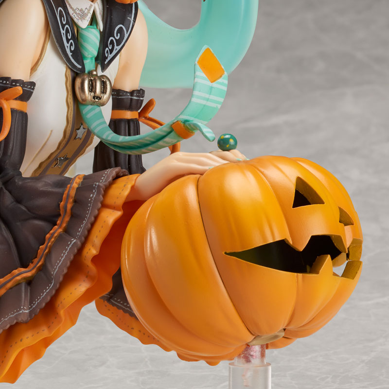 Trick or Miku 缶バッジコレクション PLAYBUTTON 人気イラストレーター15名による「Trick or MIku」缶バッジ