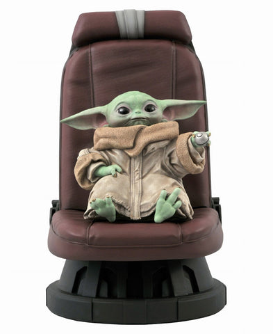 Star Wars: The Mandalorian / The Child in Chair 1/2 Statue