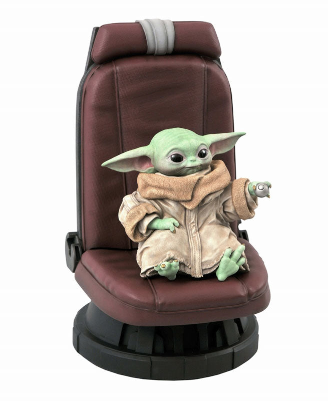 Star Wars: The Mandalorian / The Child in Chair 1/2 Statue